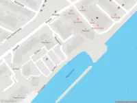 Ambulance met grote spoed naar de Maasplein in Zwijndrecht