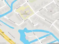 Ambulance met grote spoed naar de De Wei in Valkenburg