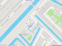 Ambulance met grote spoed naar de Verkeerstorenplein in Nootdorp