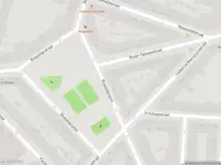 Ambulance met gepaste spoed naar de Bospolderplein in Rotterdam