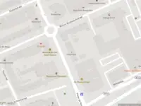 Ambulance met grote spoed naar de Pieter de Hoochweg in Rotterdam