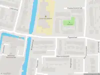 Ambulance met grote spoed naar de Peppelstraat in Bleskensgraaf