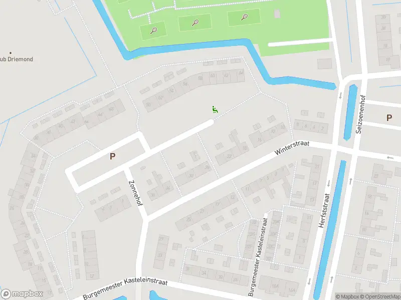 Ambulance met grote spoed naar de Lange Stammerdijk in Amsterdam