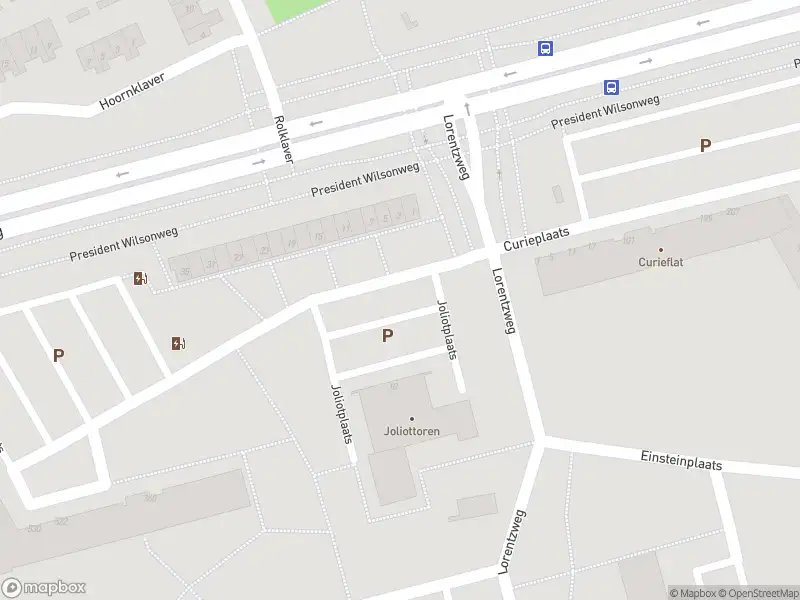 Ambulance met grote spoed naar de Joliotplaats in Rotterdam