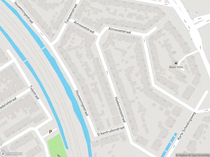 Ambulance met grote spoed naar de Hoekenessestraat in Dordrecht