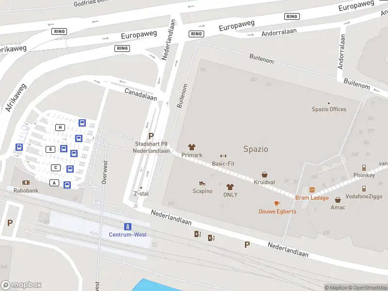 Ambulance met grote spoed naar de Voorweg in Zoetermeer