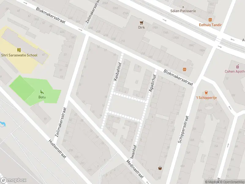 Ambulance met grote spoed naar de Oaseplein in Rotterdam