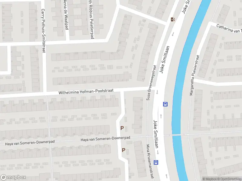 Ambulance met grote spoed naar de Wilhelmina Hofman-Pootstraat in Spijkenisse