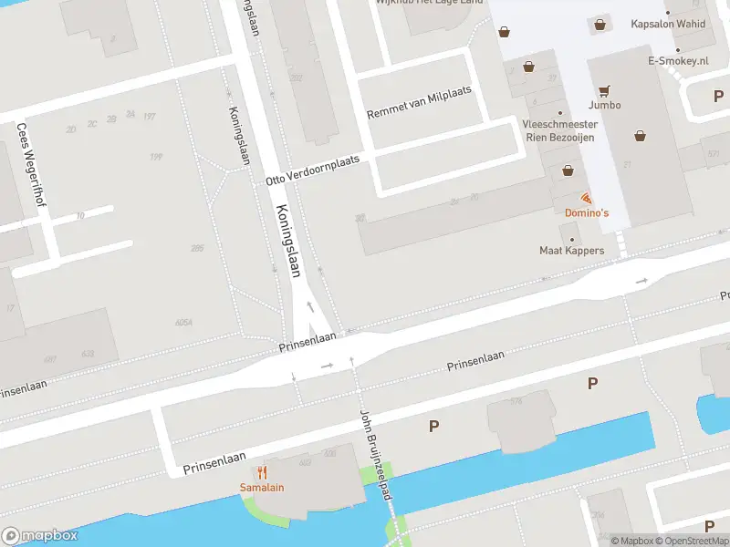 Ambulance met grote spoed naar de Prinsenlaan in Rotterdam