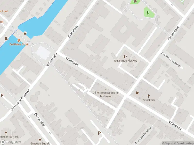 Ambulance met grote spoed naar de Vrieseweg in Dordrecht