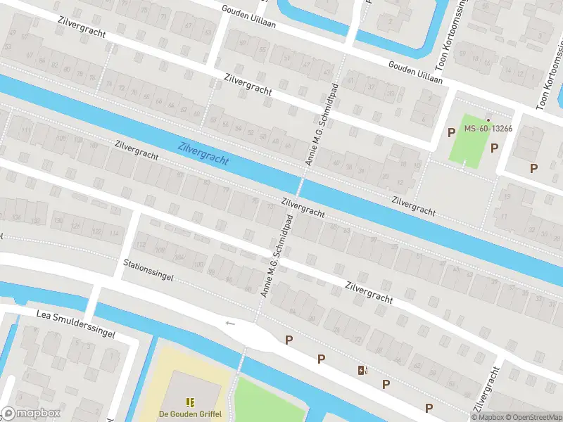 Ambulance met grote spoed naar de Zilvergracht in Berkel en Rodenrijs