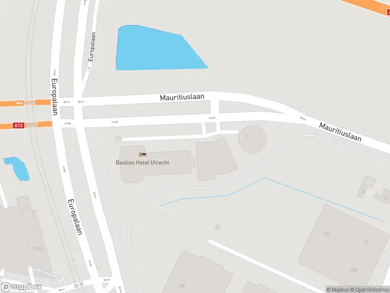 Brandweer met gepaste spoed naar de Mauritiuslaan in Utrecht vanwege een buitenbrand