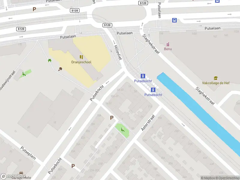 Ambulance met gepaste spoed naar de Putsebocht in Rotterdam