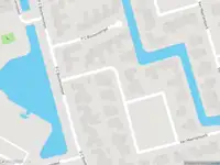 Ambulance met gepaste spoed naar de Van Maerlantpark in Capelle aan den IJssel