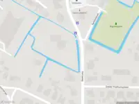 Brandweer met grote spoed naar de Molenstraat in Eenrum vanwege gebouwbrand