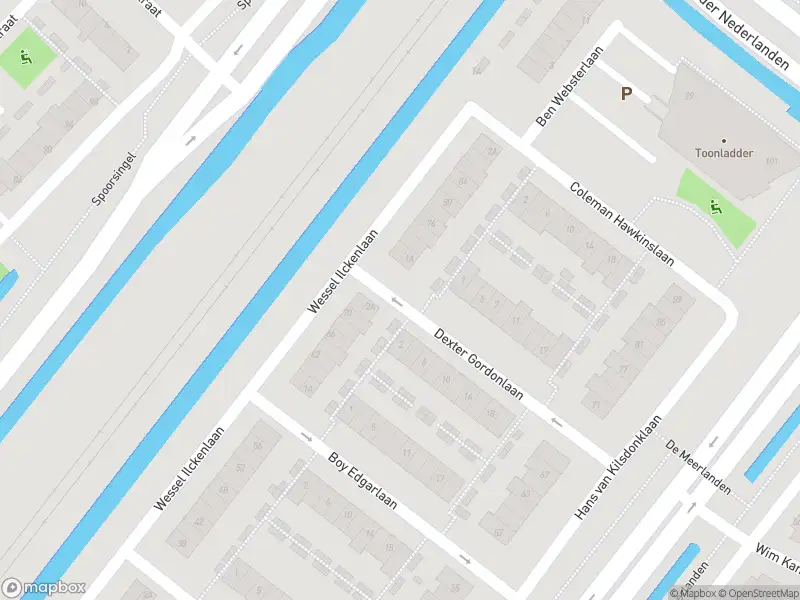 Ambulance met gepaste spoed naar de Dexter Gordonlaan in Beverwijk