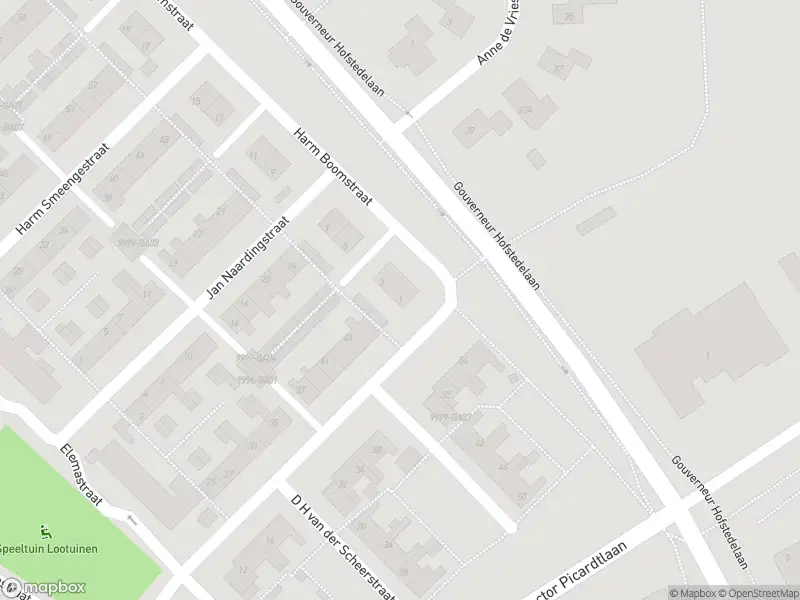 Brandweer met grote spoed naar de Harm Boomstraat in Coevorden vanwege een buitenbrand