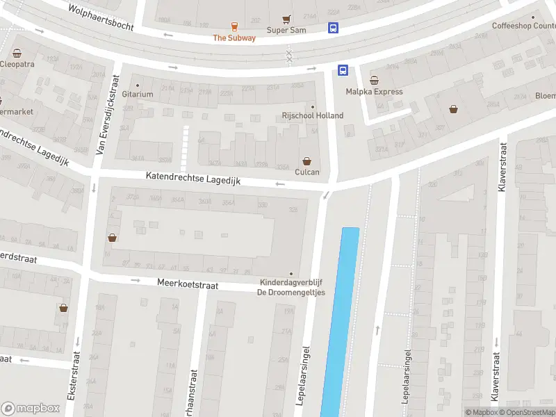 Ambulance met grote spoed naar de Katendrechtse Lagedijk in Rotterdam