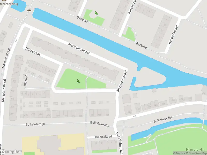 Ambulance met grote spoed naar de Marjoleinstraat in Amsterdam