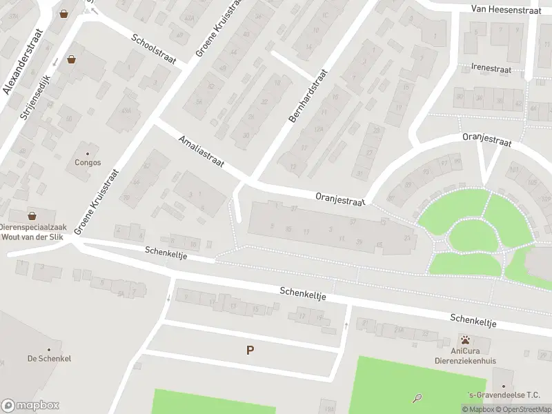 Ambulance met grote spoed naar de Oranjestraat in 's-Gravendeel