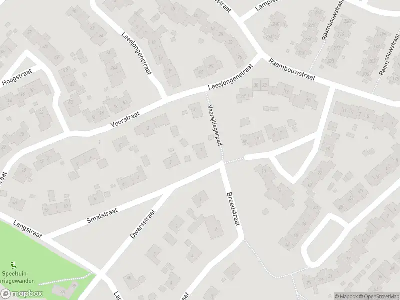 Brandweer met gepaste spoed naar de Zandbergsweg in Hoensbroek vanwege een buitenbrand