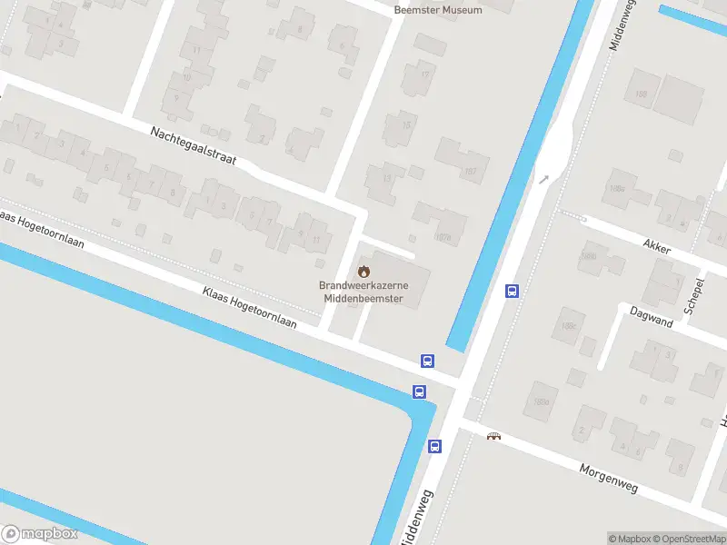 Brandweer met gepaste spoed naar de Klaas Hogetoornlaan in Middenbeemster