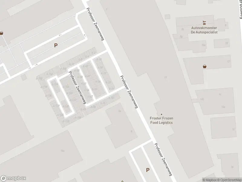 Ambulance, brandweer en politie met grote spoed naar de Prof. Zeemanweg in Waalwijk vanwege gebouwbrand