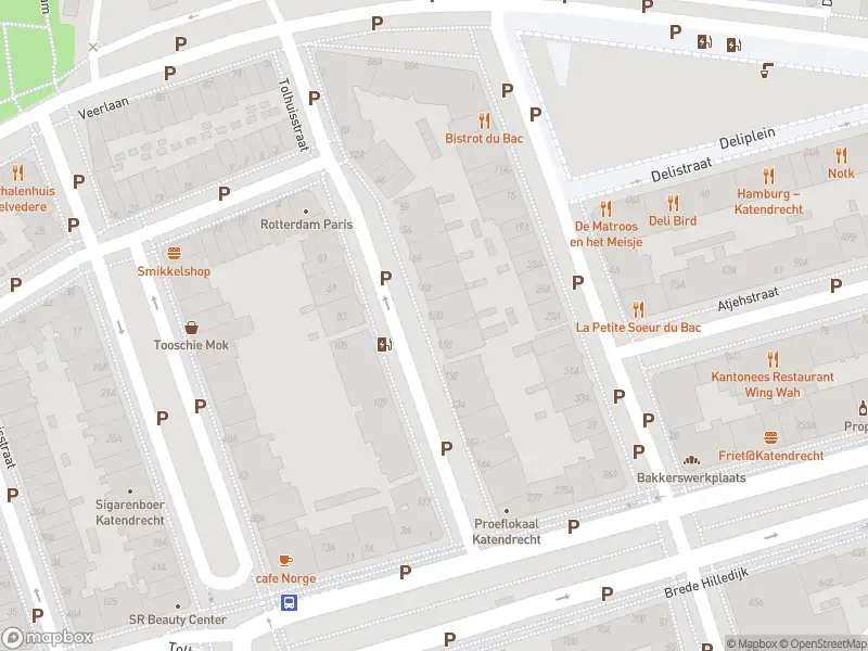 Ambulance met gepaste spoed naar de Tolhuisstraat in Rotterdam