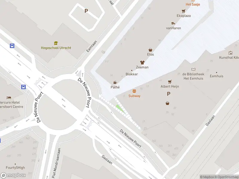 Brandweer met gepaste spoed naar de Eemplein in Amersfoort