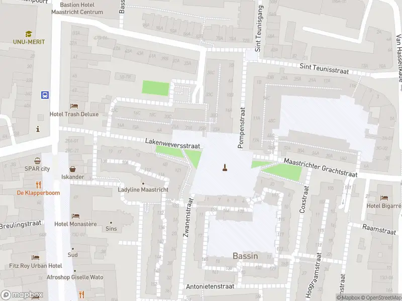 Brandweer met gepaste spoed naar de Lakenweversplein in Maastricht vanwege een buitenbrand