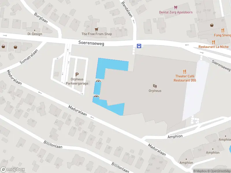 Brandweer met gepaste spoed naar de Churchillplein in Apeldoorn