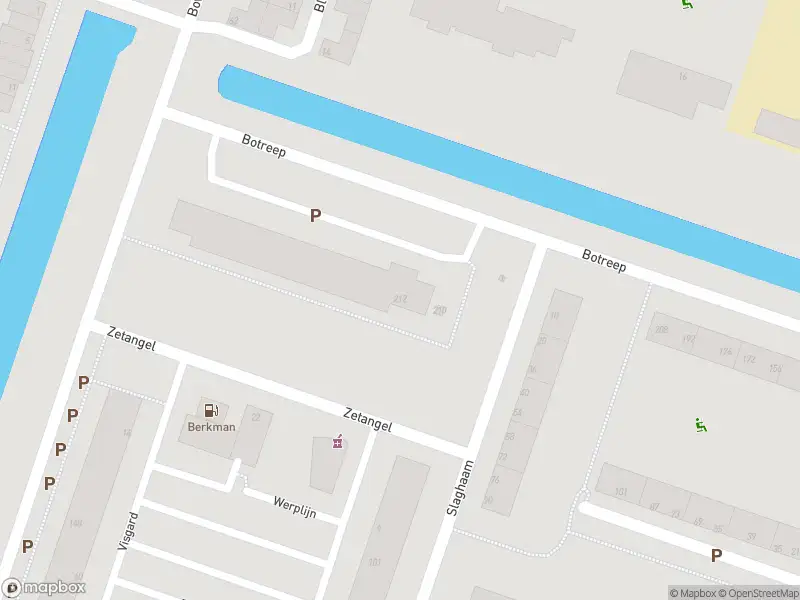 Ambulance met grote spoed naar de Botreep in Hoogvliet Rotterdam