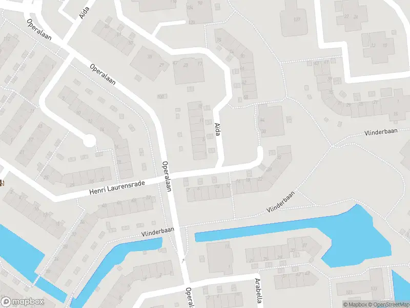 Ambulance met grote spoed naar de Aïda in Capelle aan den IJssel