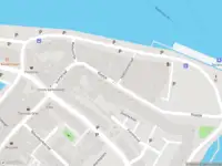 Ambulance met grote spoed naar de Riedijk in Dordrecht
