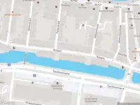 Ambulance met grote spoed naar de Boogjes in Dordrecht