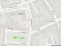 Brandweer met gepaste spoed naar de Minckelersstraat in Tilburg vanwege afhijsen patient