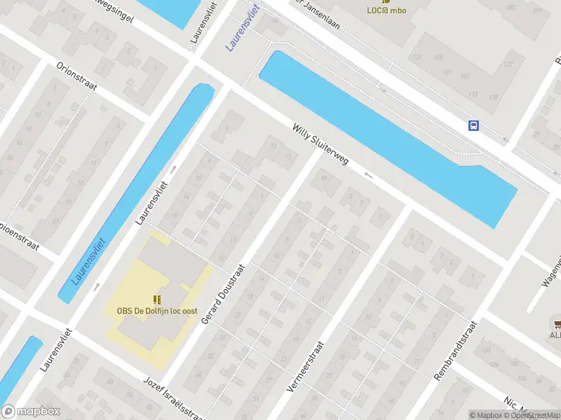 Ambulance met gepaste spoed naar de Gerard Doustraat in Zwijndrecht