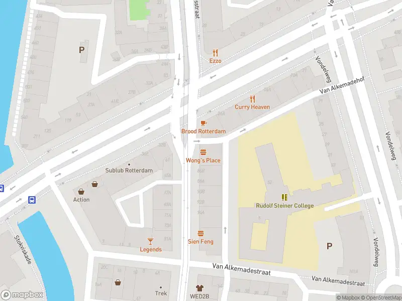 Ambulance met grote spoed naar de Jonker Fransstraat in Rotterdam