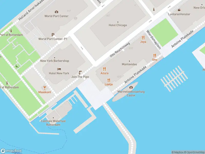 Ambulance met gepaste spoed naar de Landverhuizersplein in Rotterdam