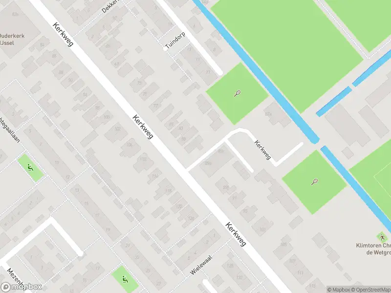 Ambulance met grote spoed naar de Kerkweg in Ouderkerk aan den IJssel