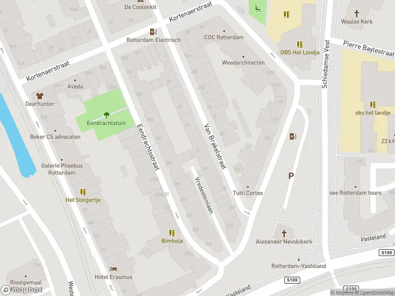 Ambulance met grote spoed naar de Van Brakelstraat in Rotterdam