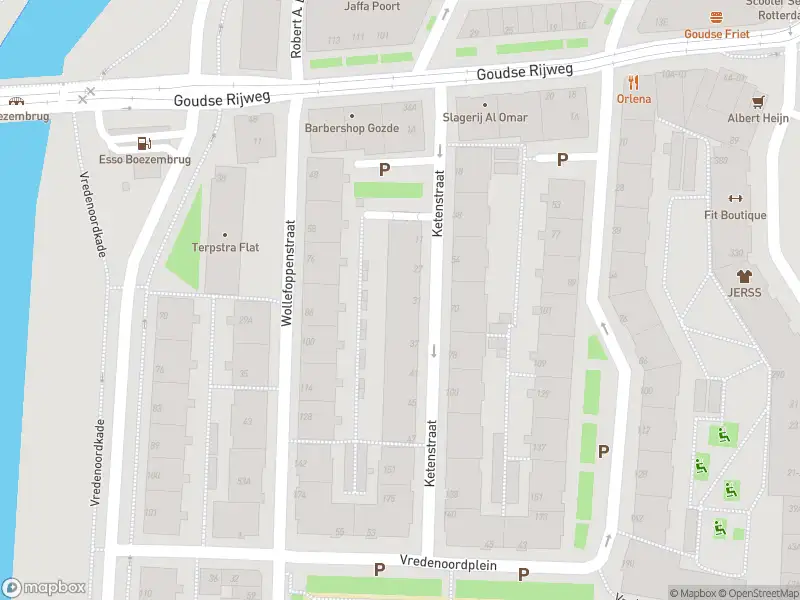 Ambulance met grote spoed naar de Ketenstraat in Rotterdam