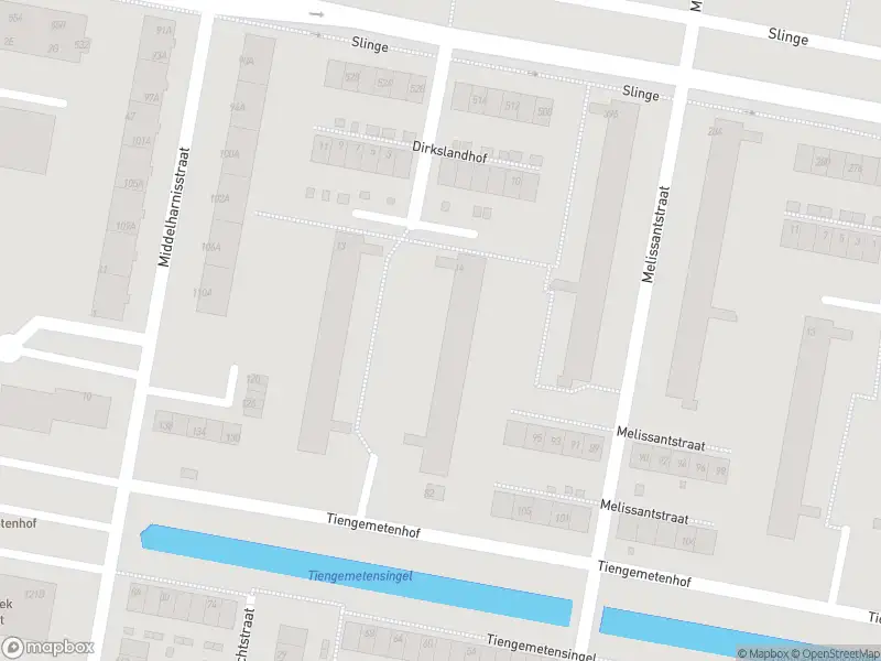 Ambulance met gepaste spoed naar de Dirkslandhof in Rotterdam