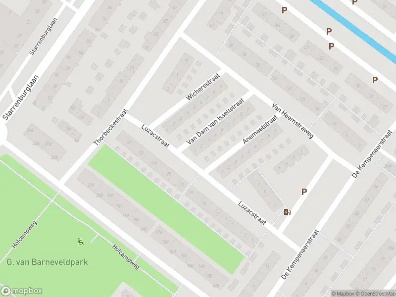 Ambulance met grote spoed naar de Van Dam van Isseltstraat in Wassenaar