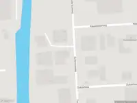 Brandweer met grote spoed naar de Zuidersluisweg in Lelystad vanwege gebouwbrand