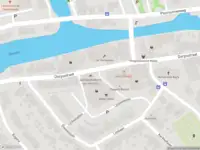 Ambulance met grote spoed naar de Dorpsstraat in Giessenburg