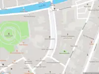 Ambulance met gepaste spoed naar de Hooigracht in Leiden