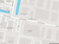 Brandweer met gepaste spoed naar de Aston Martinlaan in Oud-Beijerland vanwege keukenbrand