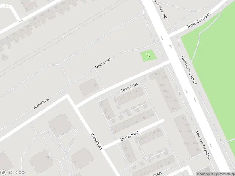 Brandweer met gepaste spoed naar de Zoomstraat in Arnhem vanwege een liftopsluiting