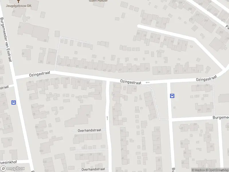 Ambulance met grote spoed naar de Overhandstraat in Pernis Rotterdam